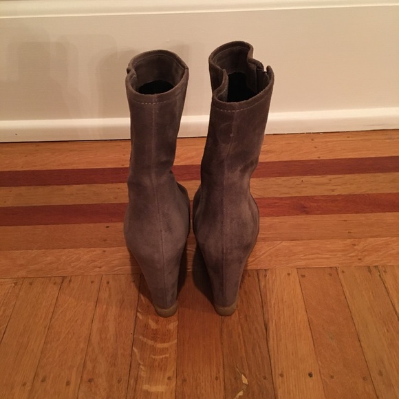 Stuart Weitzman Taupe Suede Wedge Bootie - Picture 4 of 7
